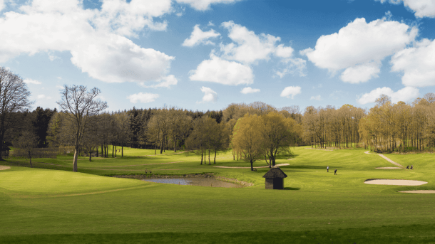 En golfbane i efteråret