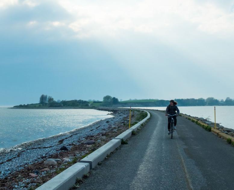 Cyklist på Avernakø